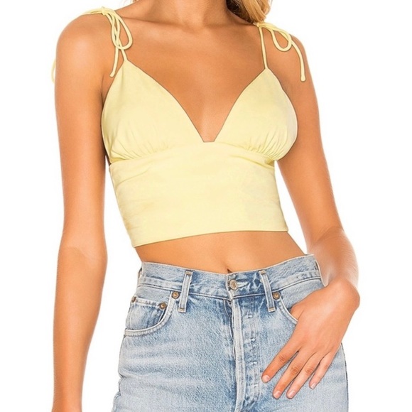Adorable crop top by Superdown - Picture 1 of 6